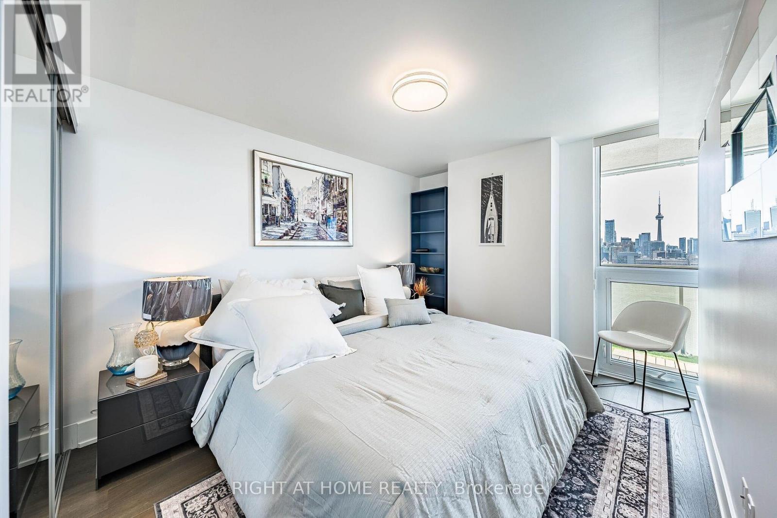 1604 - 200 Bloor Street W, Toronto, ON - Indoor Photo Showing Bedroom