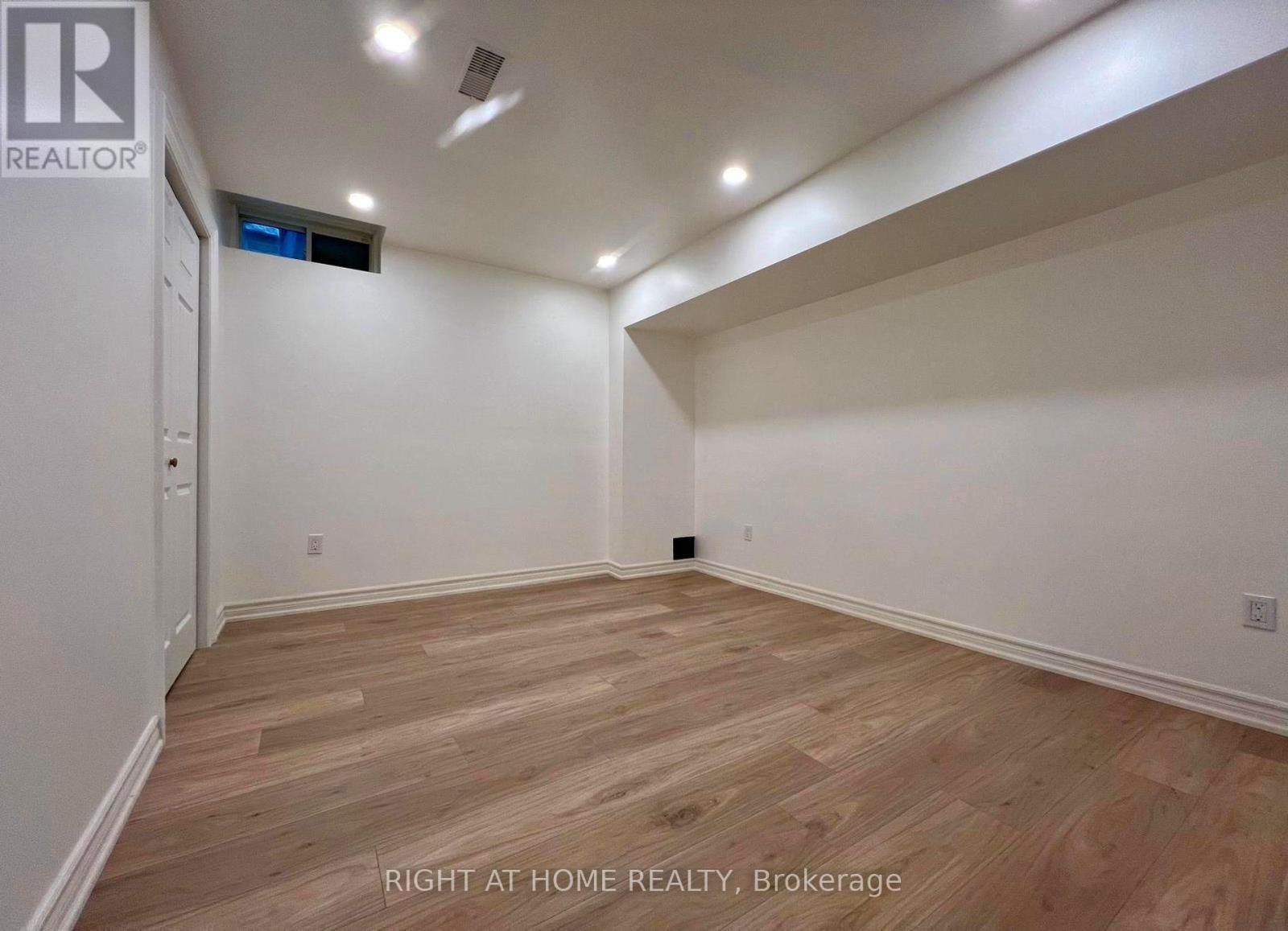 99 Ascalon Drive, Vaughan, ON - Indoor Photo Showing Other Room