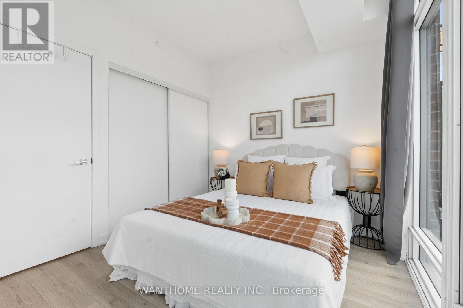 15 - 861 Sheppard Avenue W, Toronto, ON - Indoor Photo Showing Bedroom