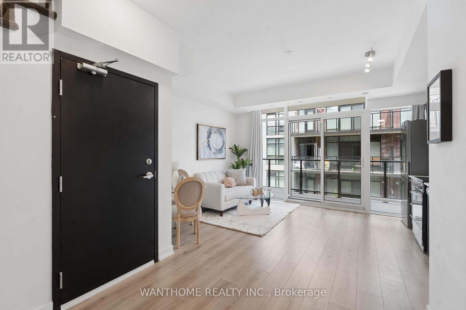 15 - 861 Sheppard Avenue W, Toronto, ON - Indoor