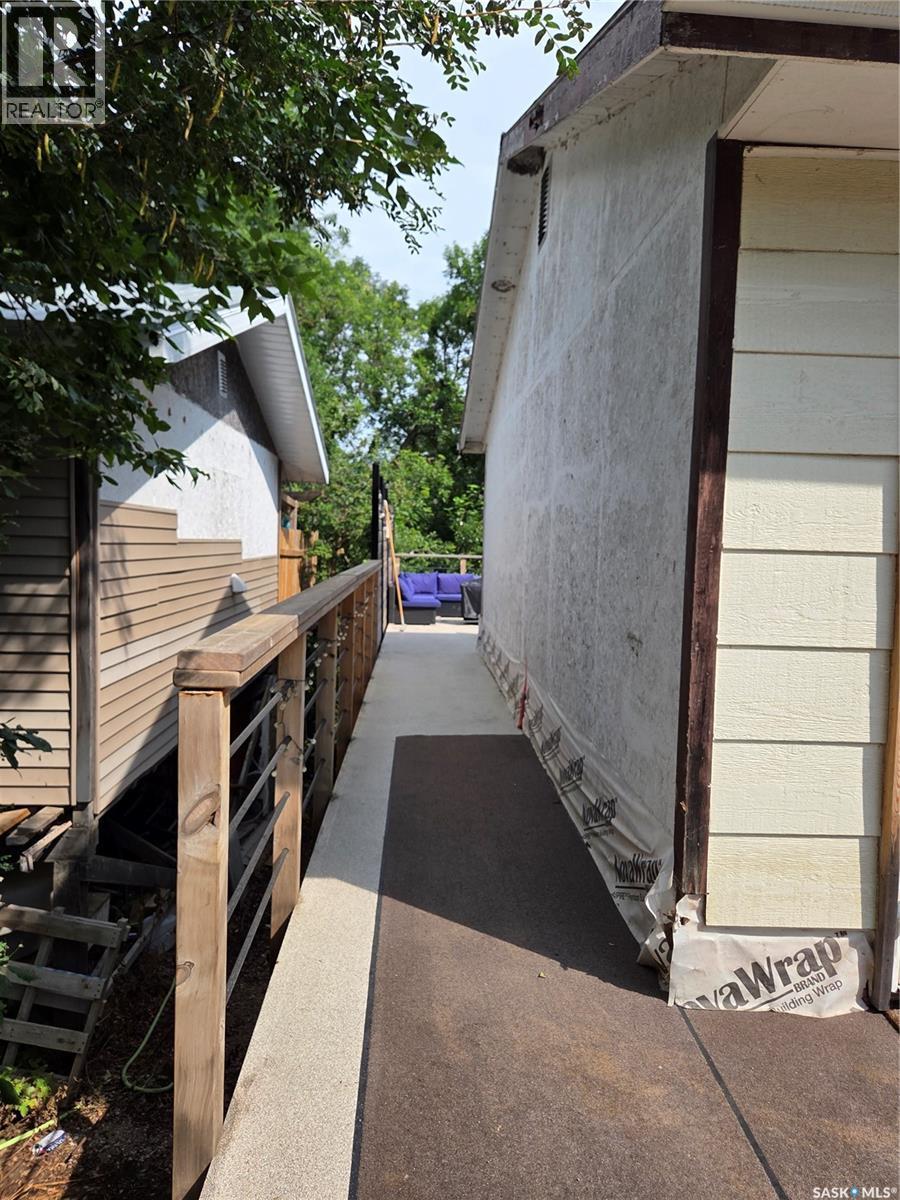 769 Ennis Avenue, White Bear Ir 70, SK - Outdoor With Exterior