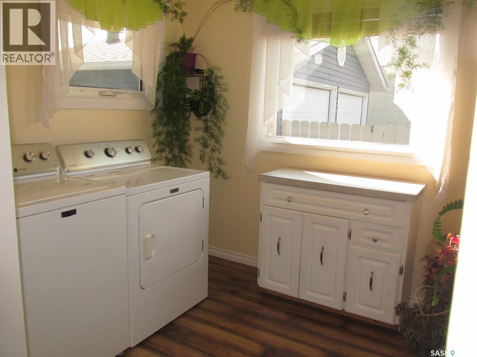 311 3Rd Street N, Nipawin, SK - Indoor Photo Showing Laundry Room