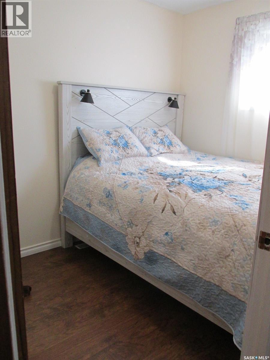 311 3Rd Street N, Nipawin, SK - Indoor Photo Showing Bedroom