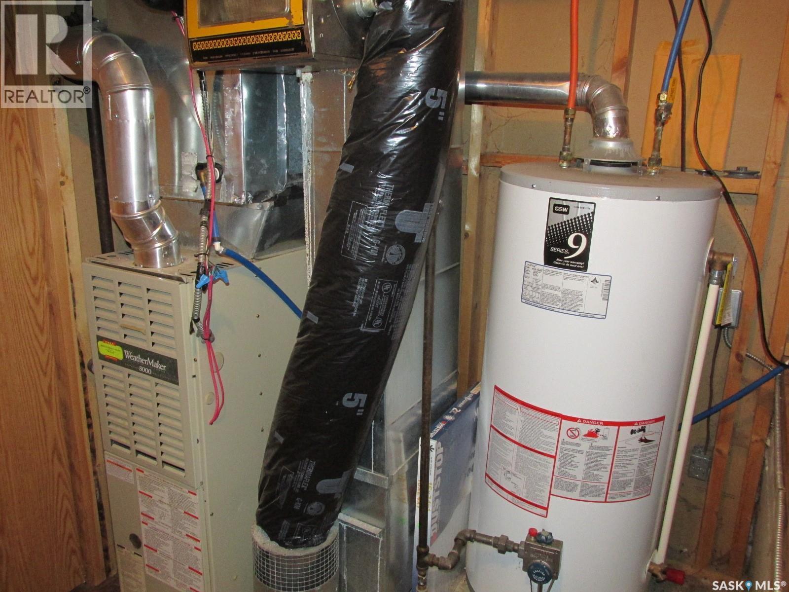 311 3Rd Street N, Nipawin, SK - Indoor Photo Showing Basement