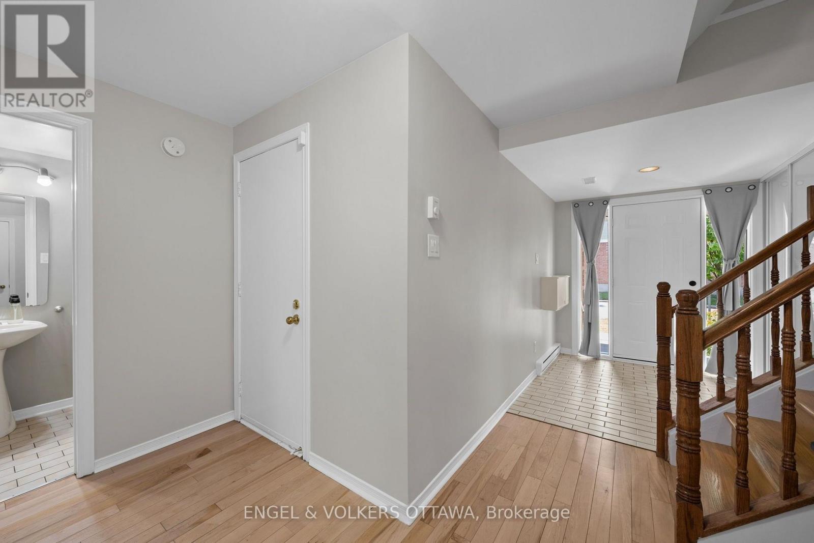 1831 Summerfields Crescent, Ottawa, ON - Indoor Photo Showing Other Room
