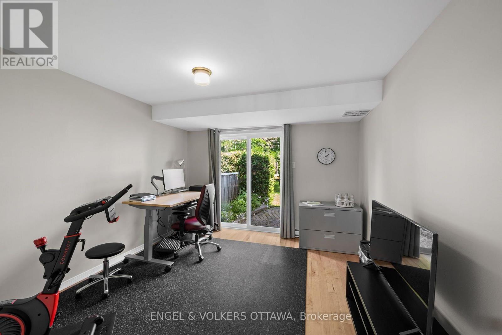 1831 Summerfields Crescent, Ottawa, ON - Indoor