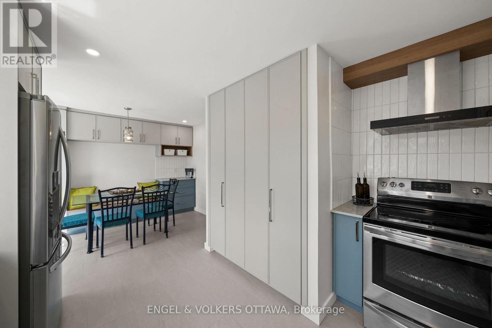 1831 Summerfields Crescent, Ottawa, ON - Indoor Photo Showing Kitchen