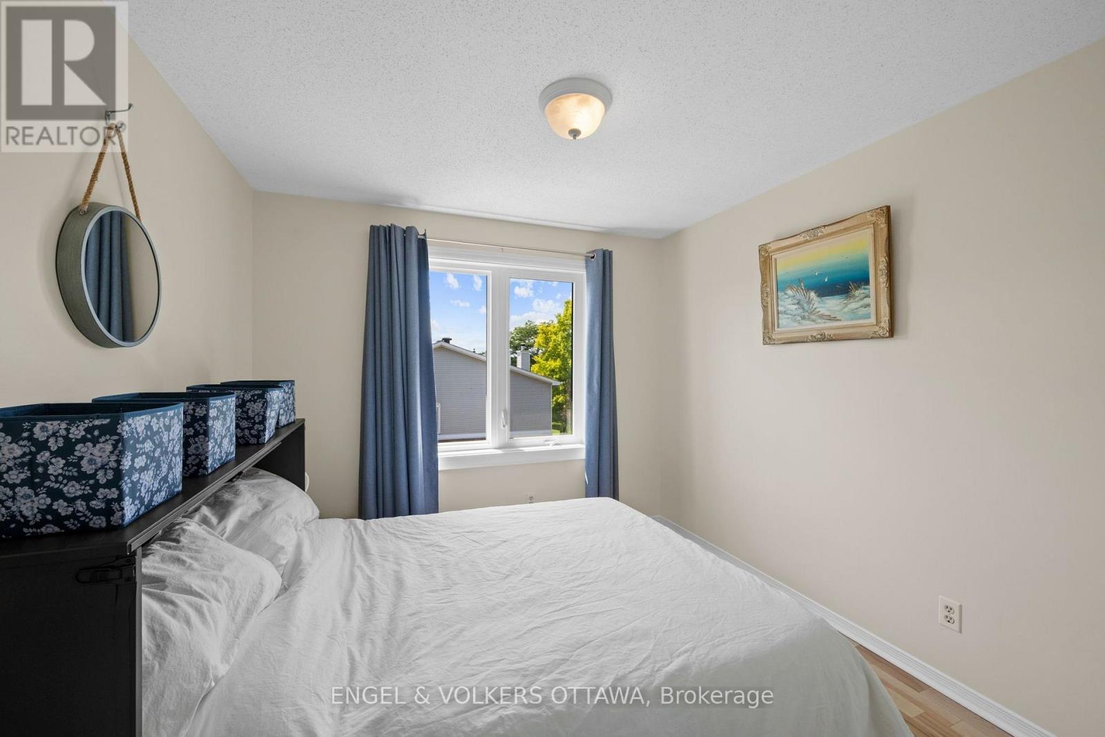 1831 Summerfields Crescent, Ottawa, ON - Indoor Photo Showing Bedroom
