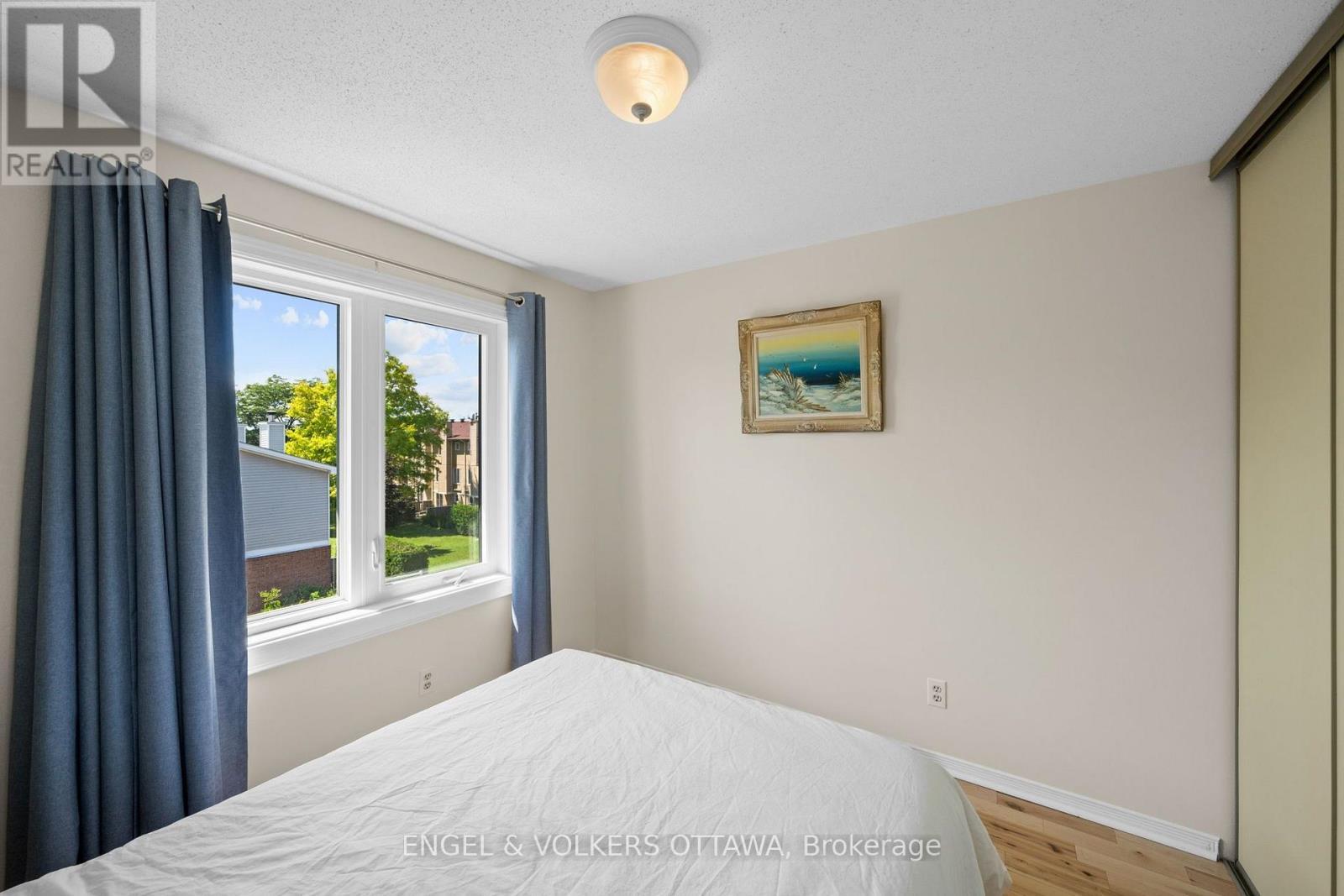 1831 Summerfields Crescent, Ottawa, ON - Indoor Photo Showing Bedroom