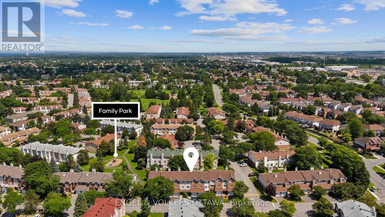 1831 Summerfields Crescent, Ottawa, ON - Outdoor With View