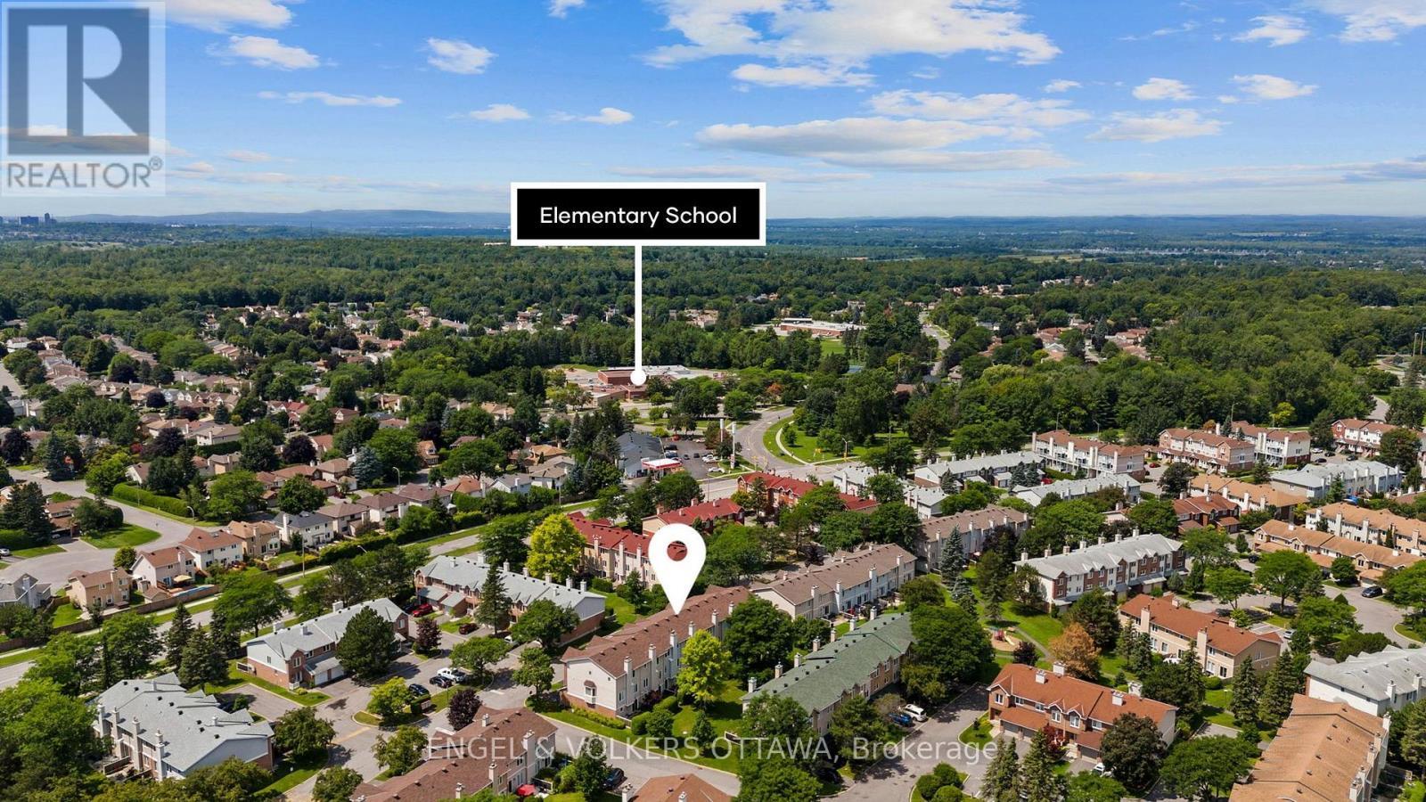 1831 Summerfields Crescent, Ottawa, ON - Outdoor With View