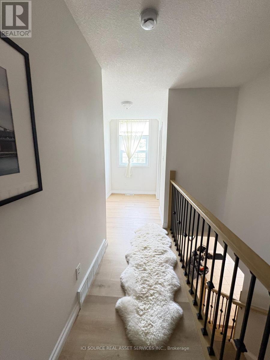 2 Woodcrest Court, Kitchener, ON - Indoor Photo Showing Other Room