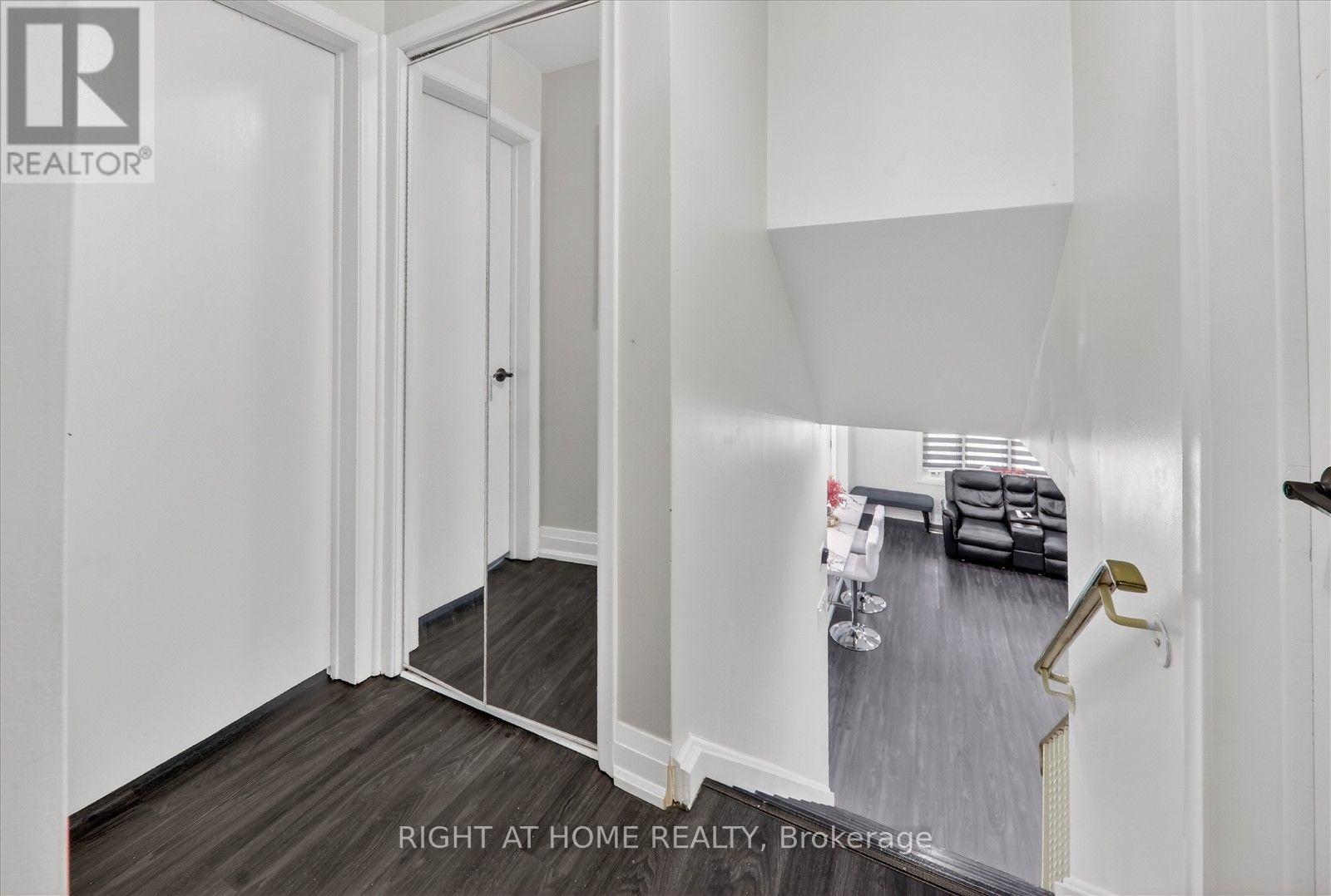 314 Morrish Road S, Toronto, ON - Indoor Photo Showing Other Room