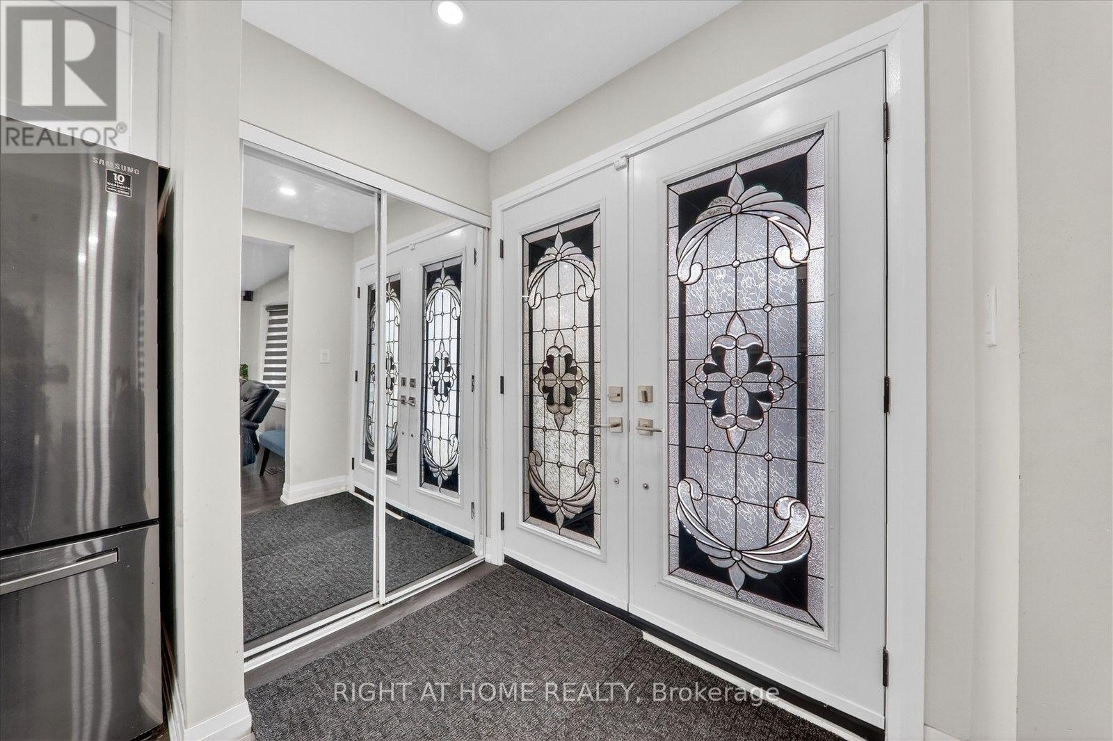 314 Morrish Road S, Toronto, ON - Indoor Photo Showing Other Room