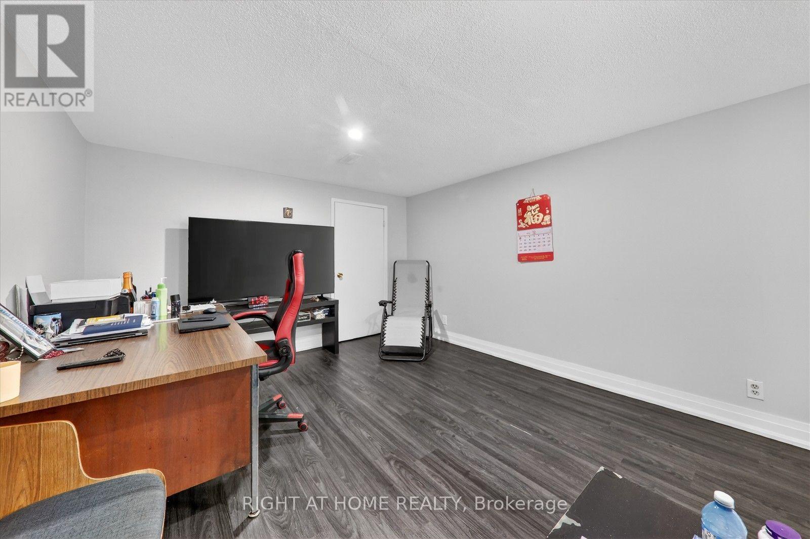 314 Morrish Road S, Toronto, ON - Indoor Photo Showing Office