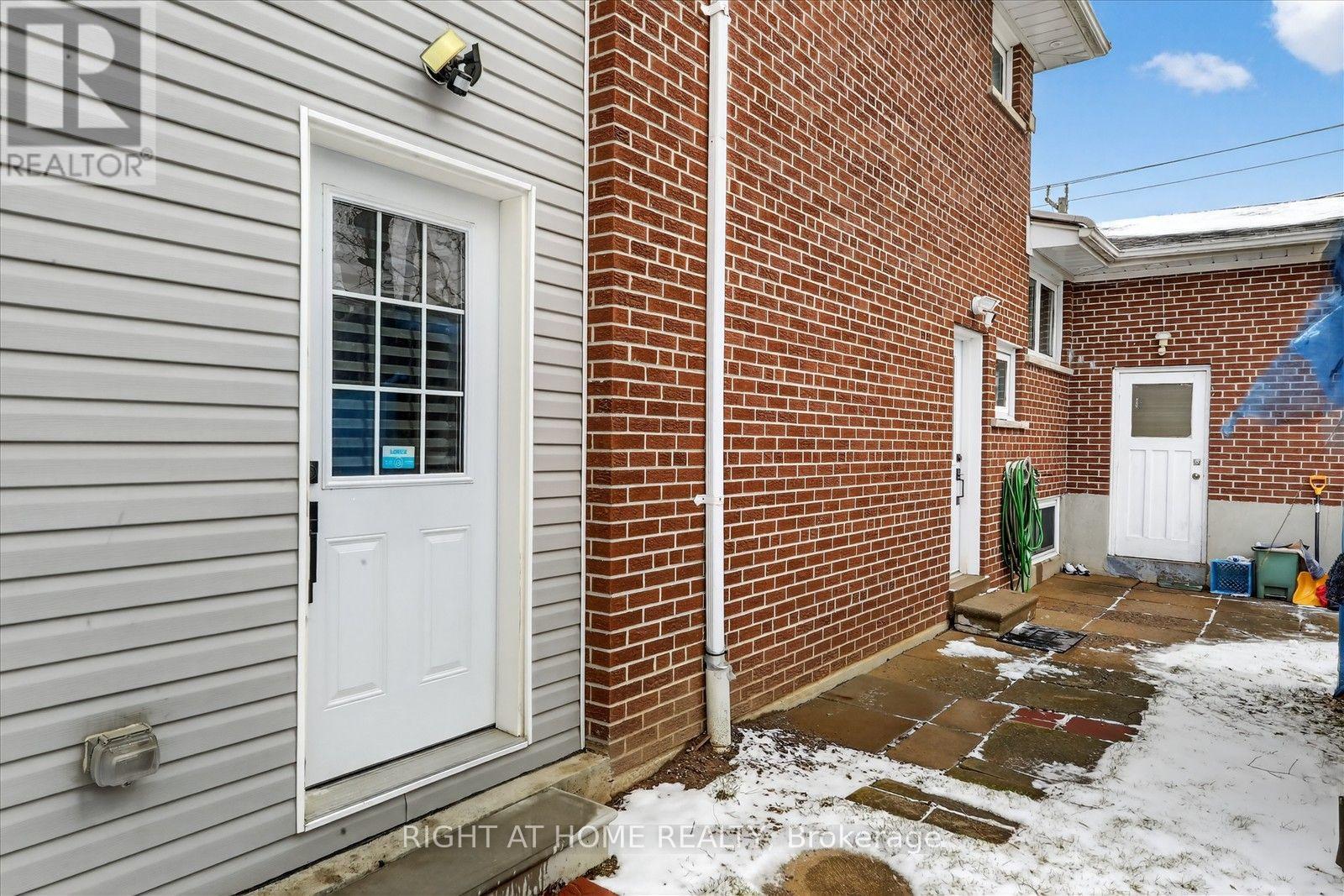 314 Morrish Road S, Toronto, ON - Outdoor