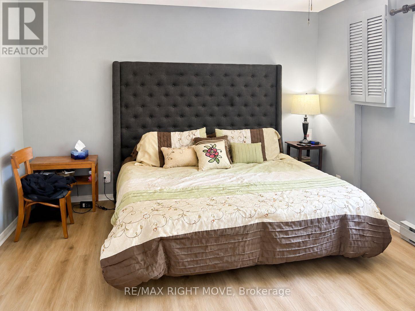 3263 Shoreview Drive, Severn, ON - Indoor Photo Showing Bedroom
