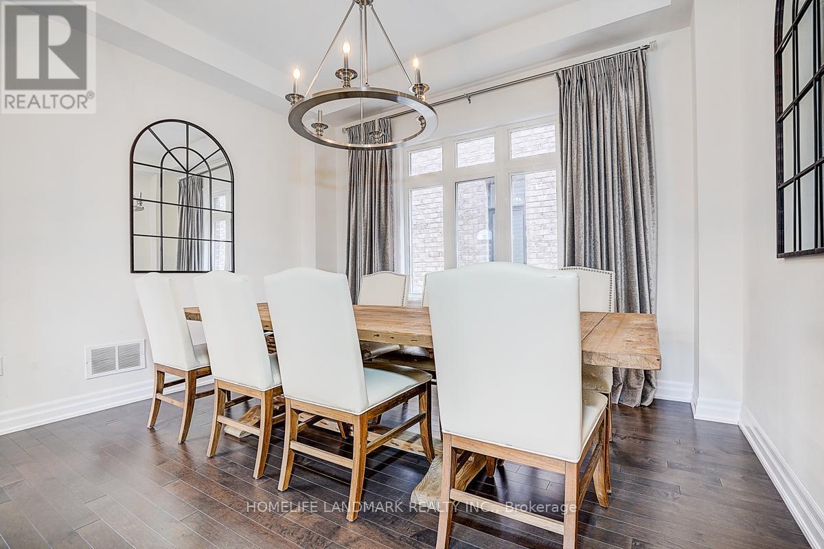 56 Botelho Circle, Aurora, ON - Indoor Photo Showing Dining Room