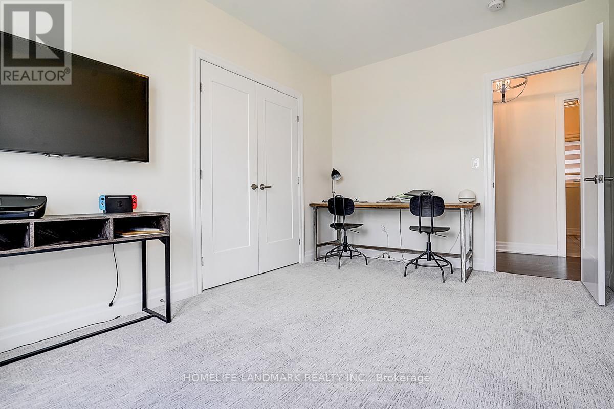 56 Botelho Circle, Aurora, ON - Indoor Photo Showing Office