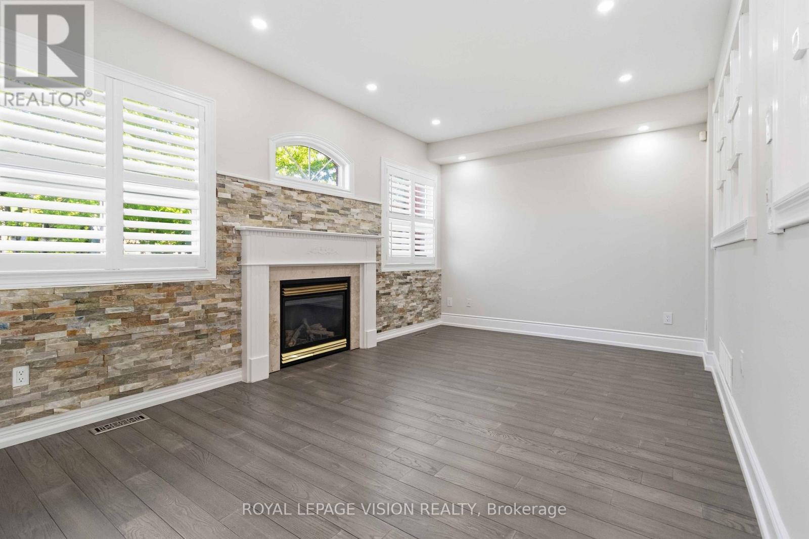 3859 Mcdowell Drive, Mississauga, ON - Indoor With Fireplace