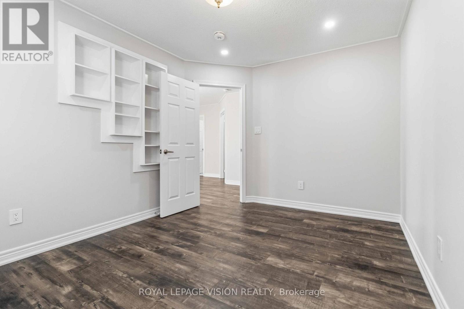 3859 Mcdowell Drive, Mississauga, ON - Indoor Photo Showing Other Room