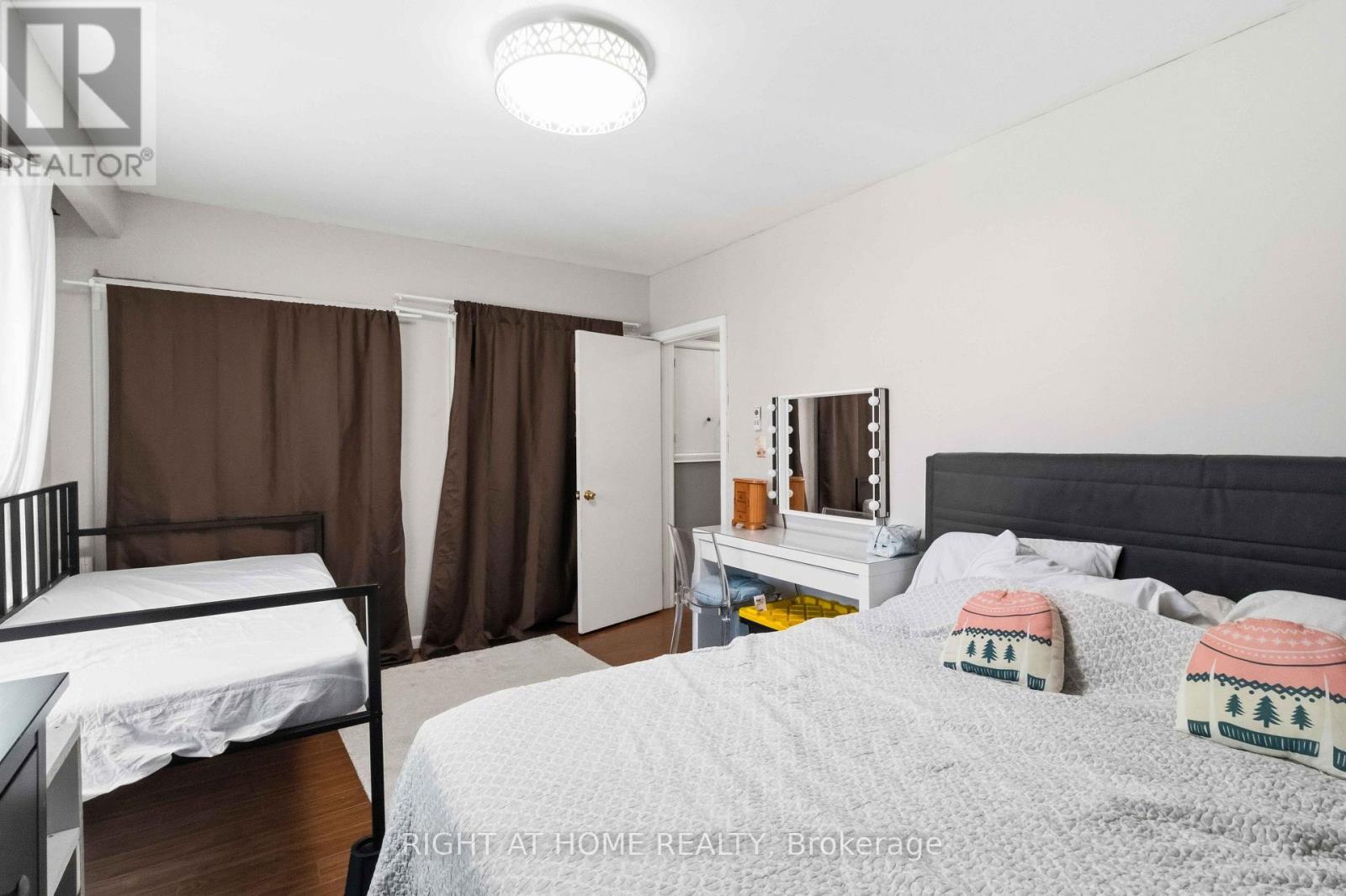 68 Barford Road, Toronto, ON - Indoor Photo Showing Bedroom