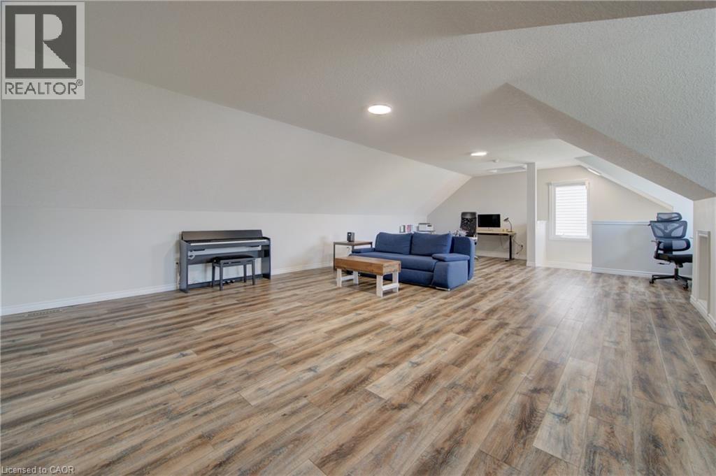 729 Keats Way, Waterloo, ON - Indoor