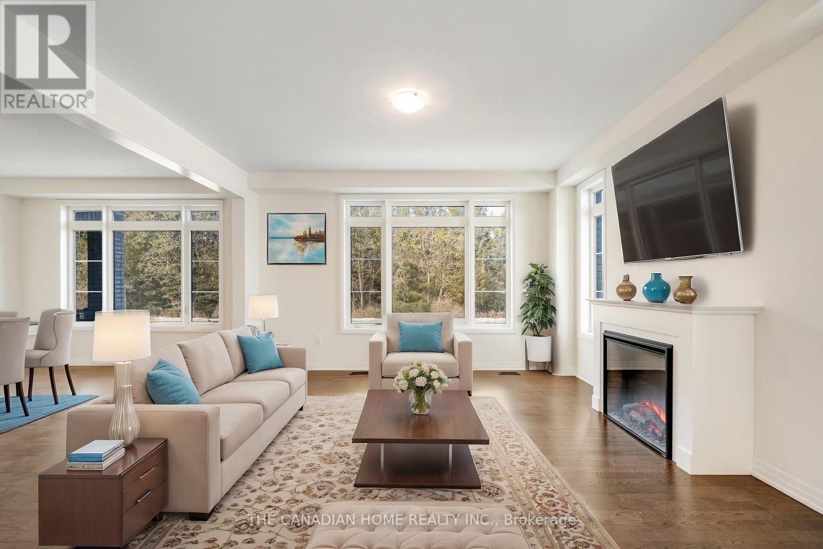 3 Blain Drive, Hamilton, ON - Indoor Photo Showing Living Room