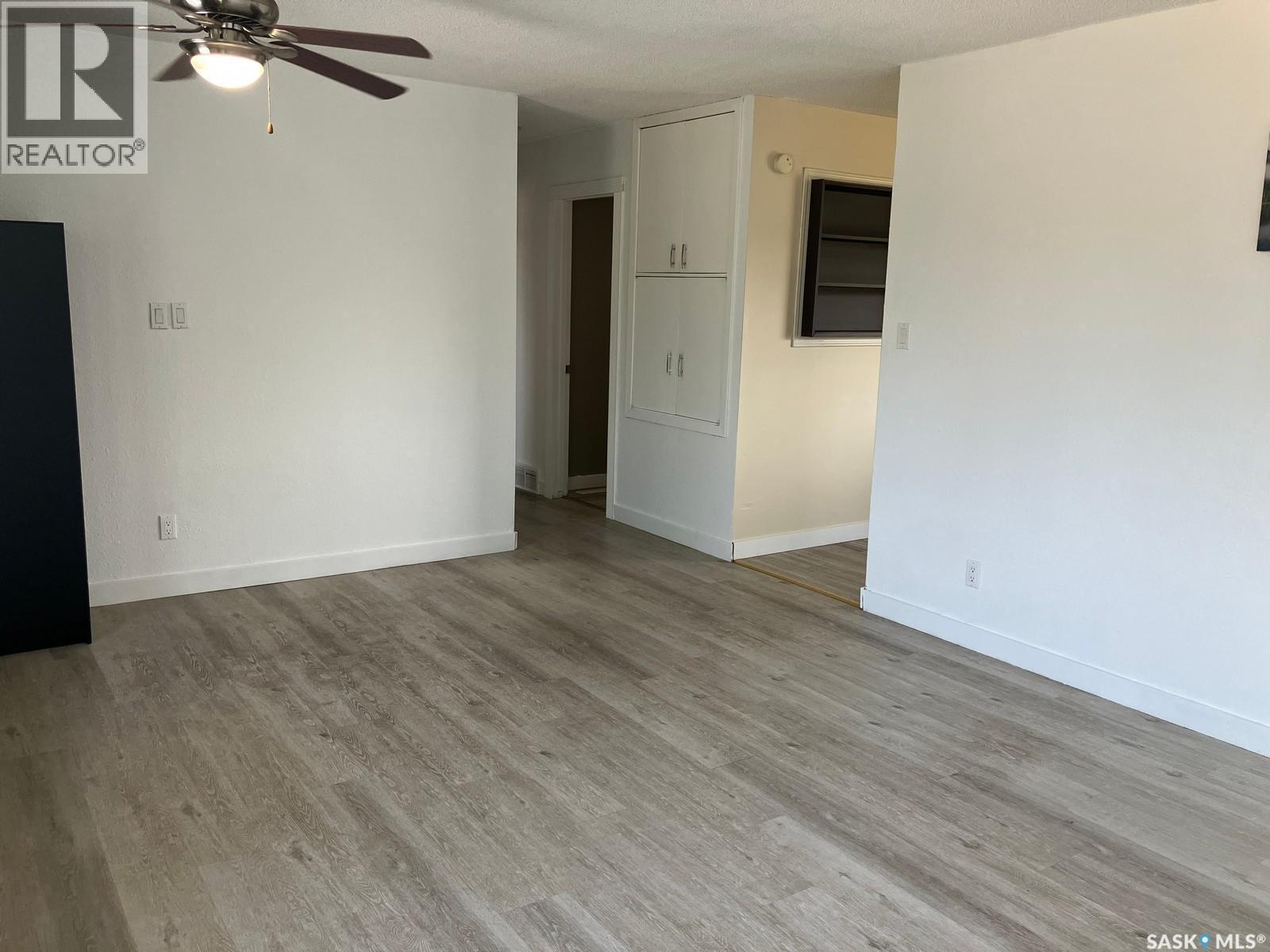 110 4Th Street N, Nipawin, SK - Indoor