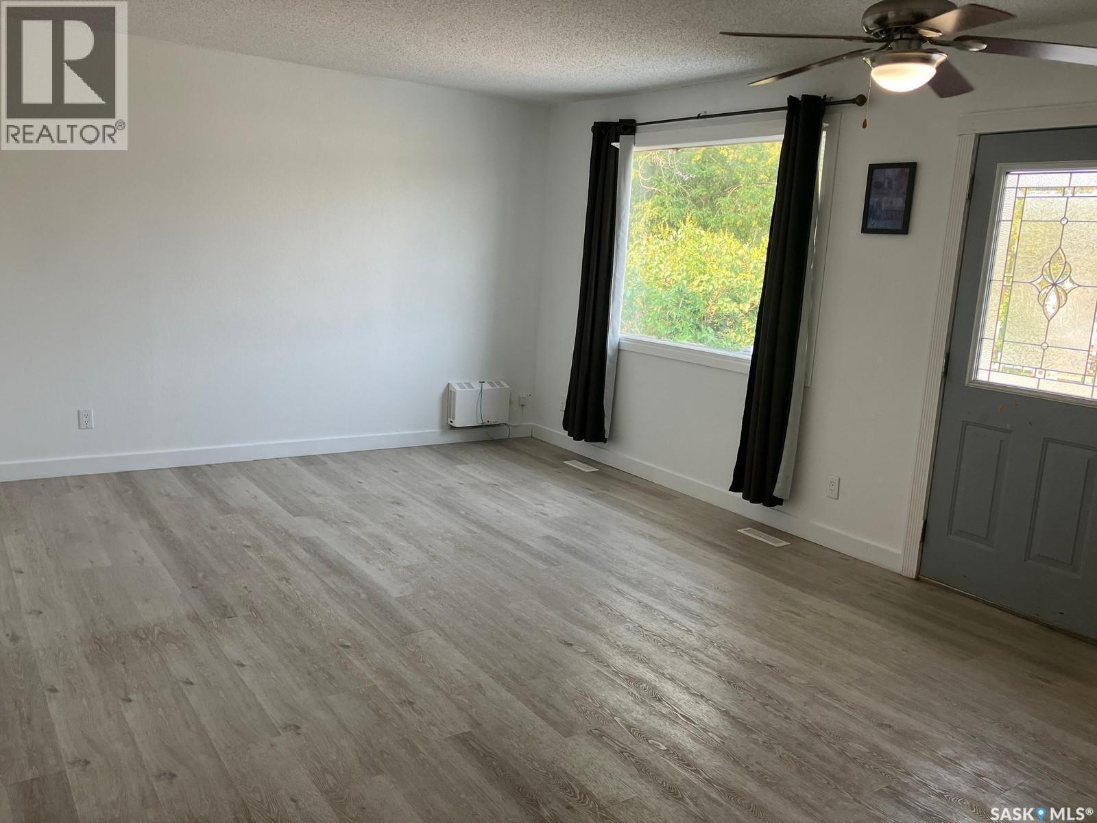 110 4Th Street N, Nipawin, SK - Indoor Photo Showing Other Room