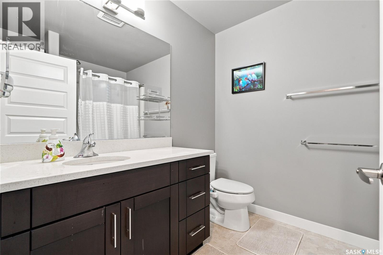 516 Kloppenburg Crescent, Saskatoon, SK - Indoor Photo Showing Bathroom