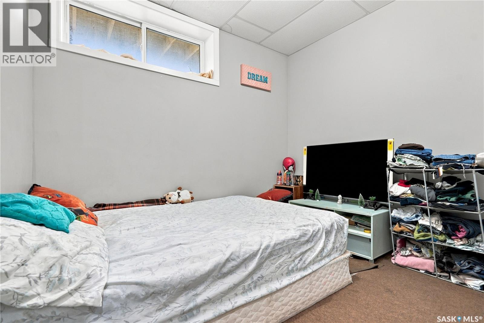 516 Kloppenburg Crescent, Saskatoon, SK - Indoor Photo Showing Bedroom