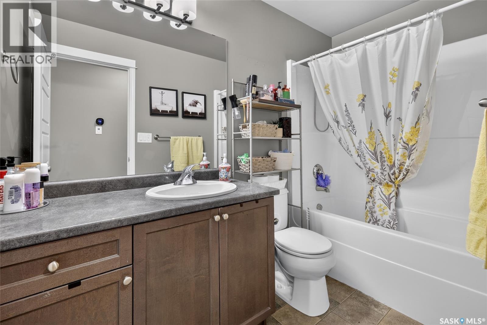 416 Loeppky Avenue, Dalmeny, SK - Indoor Photo Showing Bathroom