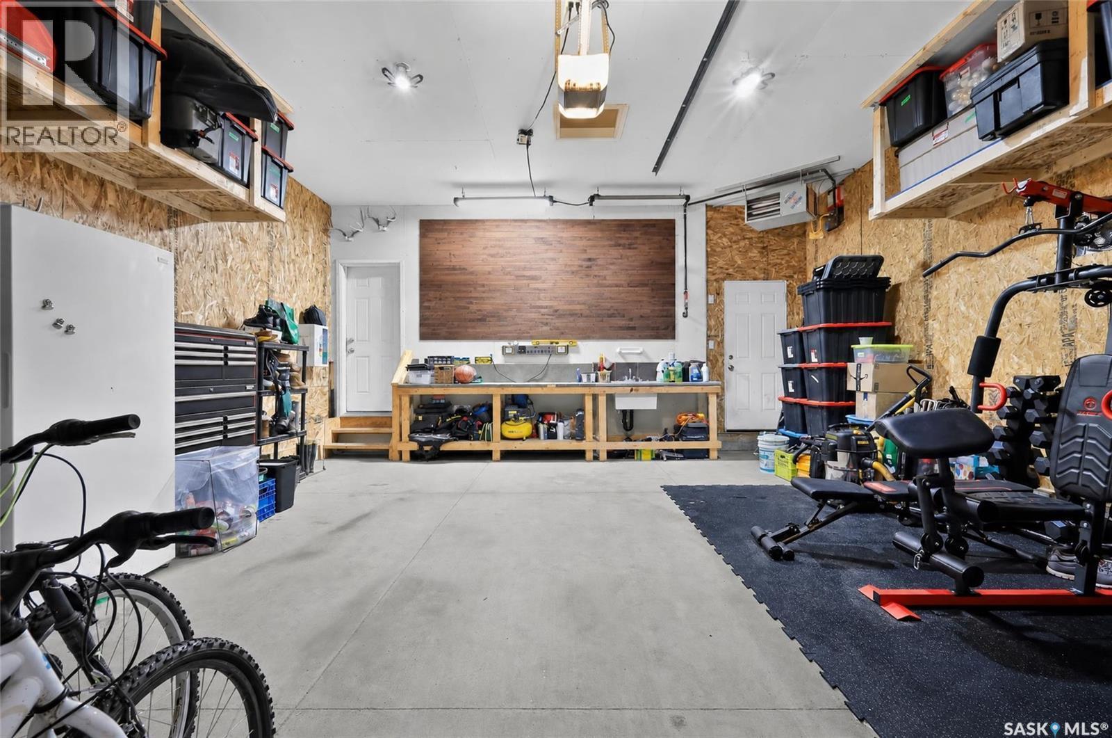 416 Loeppky Avenue, Dalmeny, SK - Indoor Photo Showing Garage