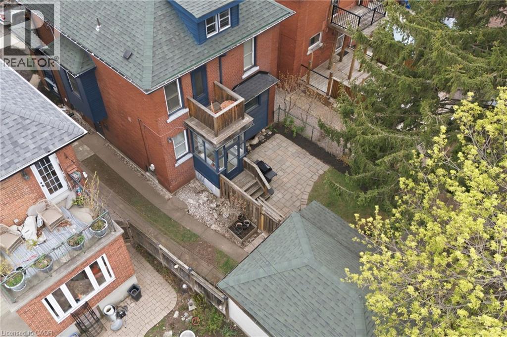 37 Connaught Avenue S, Hamilton, ON - Outdoor