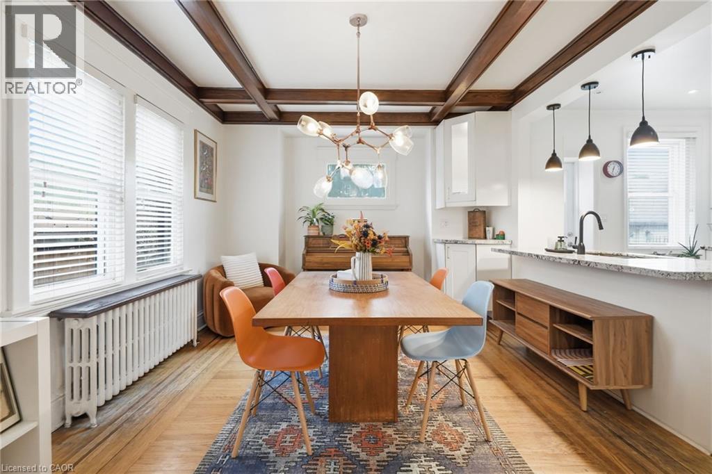 37 Connaught Avenue S, Hamilton, ON - Indoor Photo Showing Dining Room