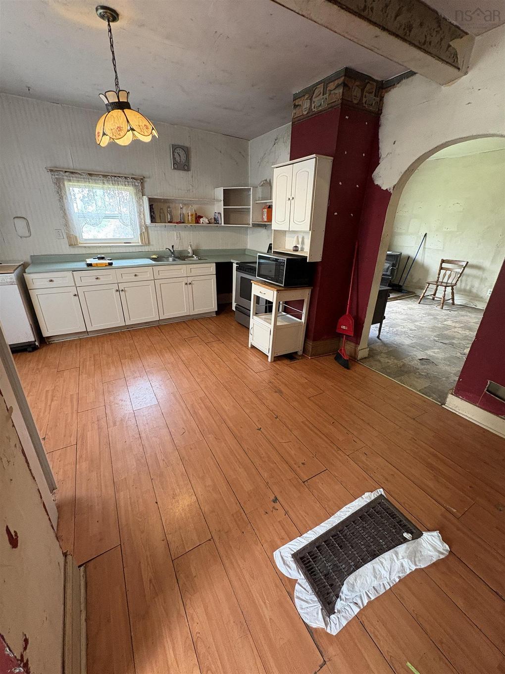 37 Rose Avenue, Trenton, NS - Indoor Photo Showing Kitchen With Double Sink