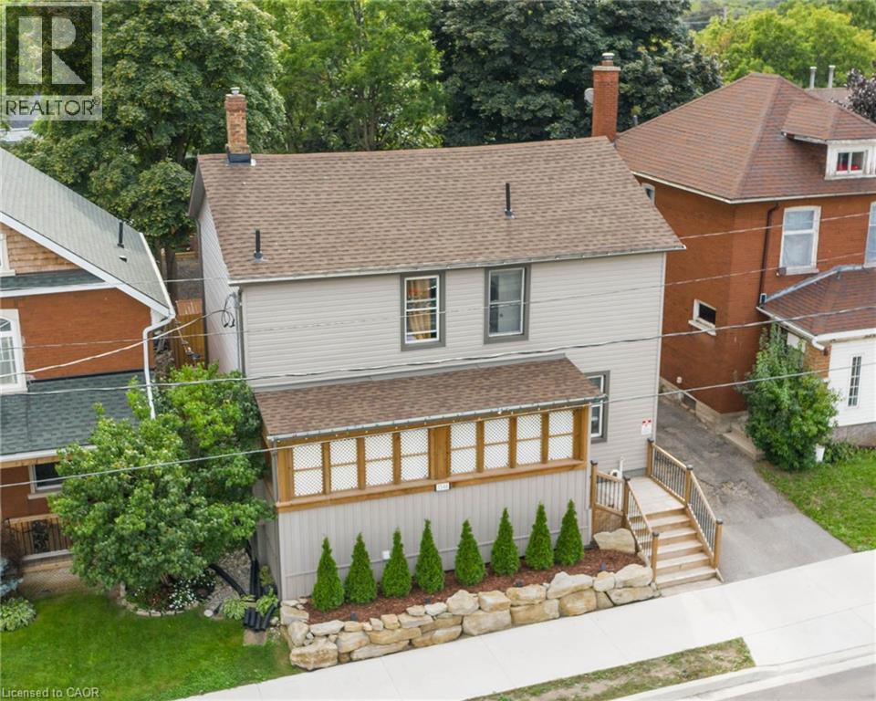 1346 King Street E, Cambridge, ON - Outdoor With Exterior