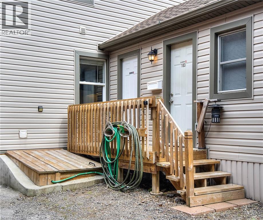 1346 King Street E, Cambridge, ON - Outdoor With Exterior
