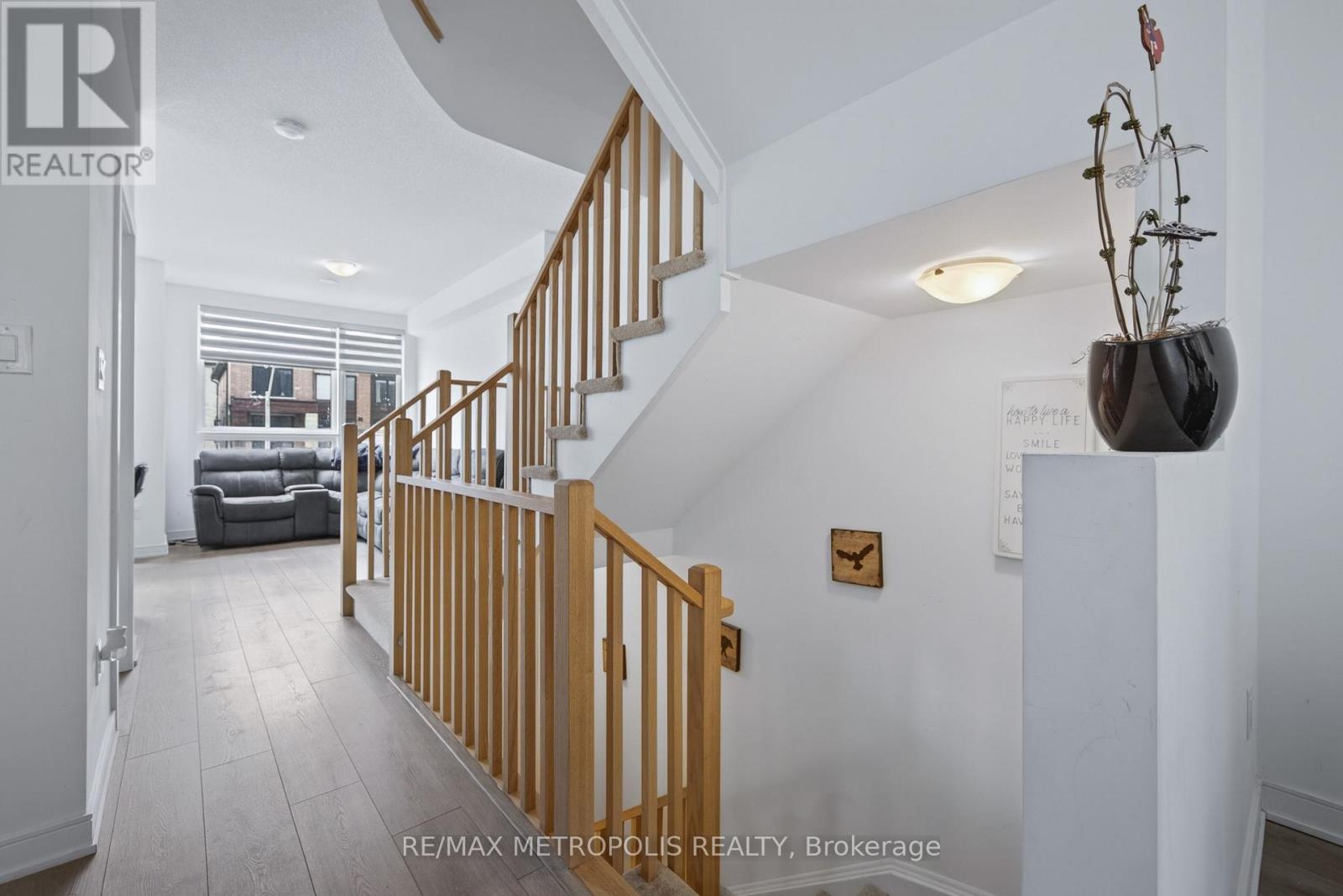 132 Blue Forest Crescent, Barrie, ON - Indoor Photo Showing Other Room