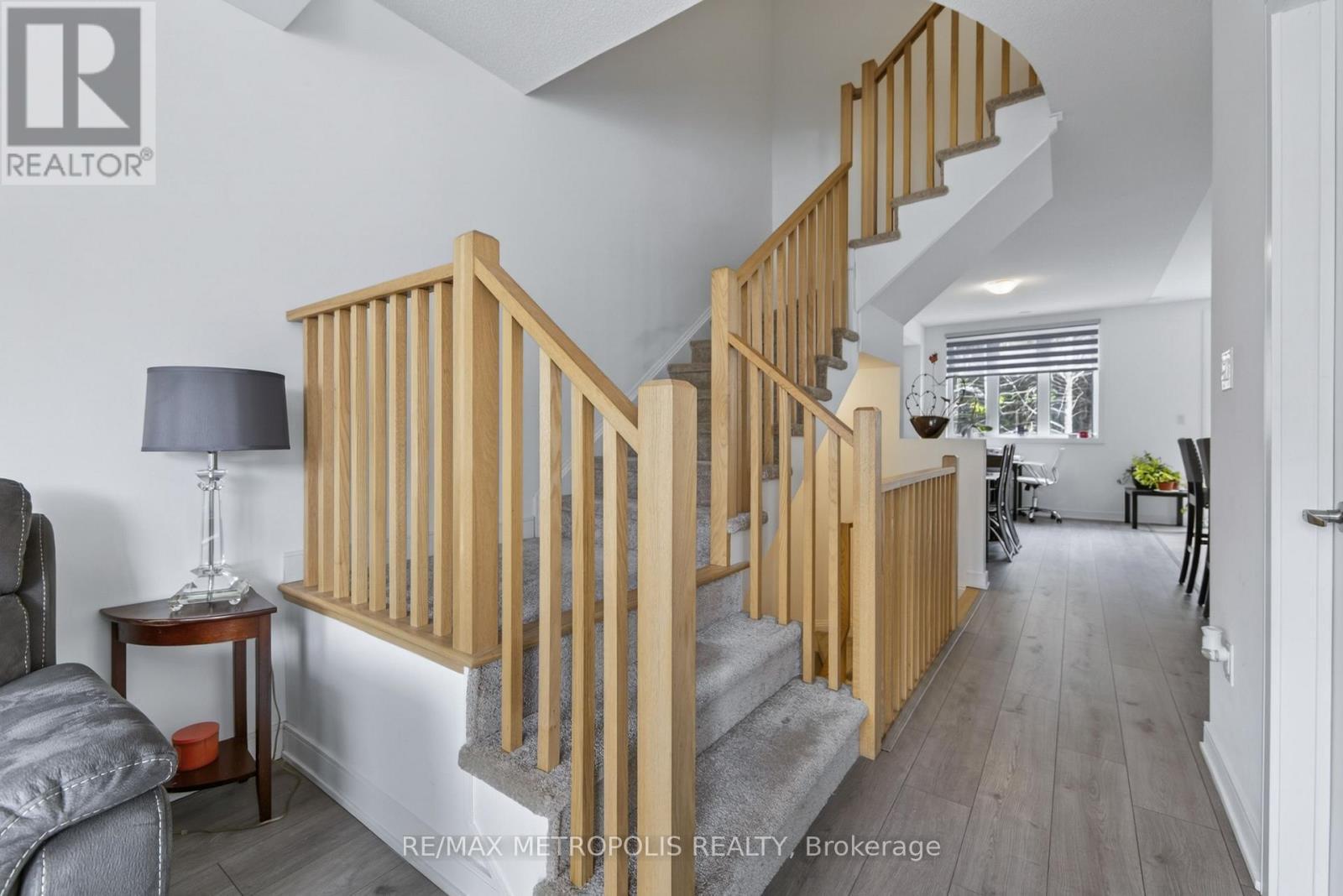 132 Blue Forest Crescent, Barrie, ON - Indoor Photo Showing Other Room