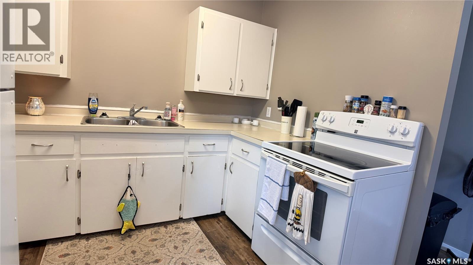 A 412 Heritage Drive, Estevan, SK - Indoor