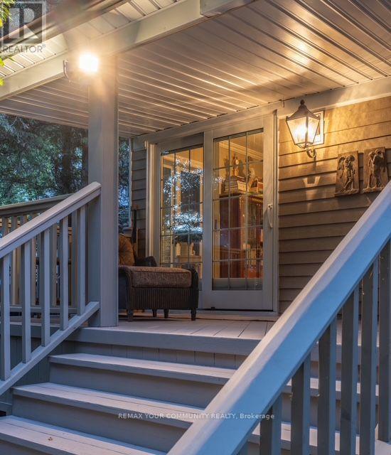 12 Wynnview Court, Toronto, ON - Outdoor