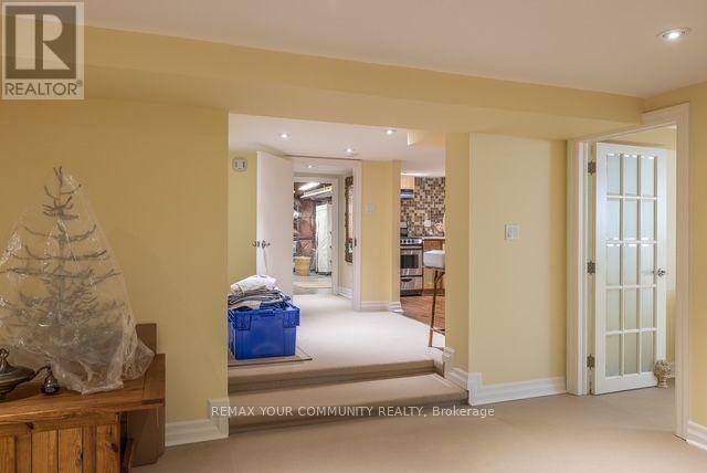 12 Wynnview Court, Toronto, ON - Indoor Photo Showing Other Room