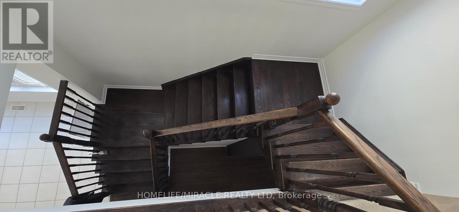 25 Phyllis Drive, Caledon, ON - Indoor Photo Showing Other Room