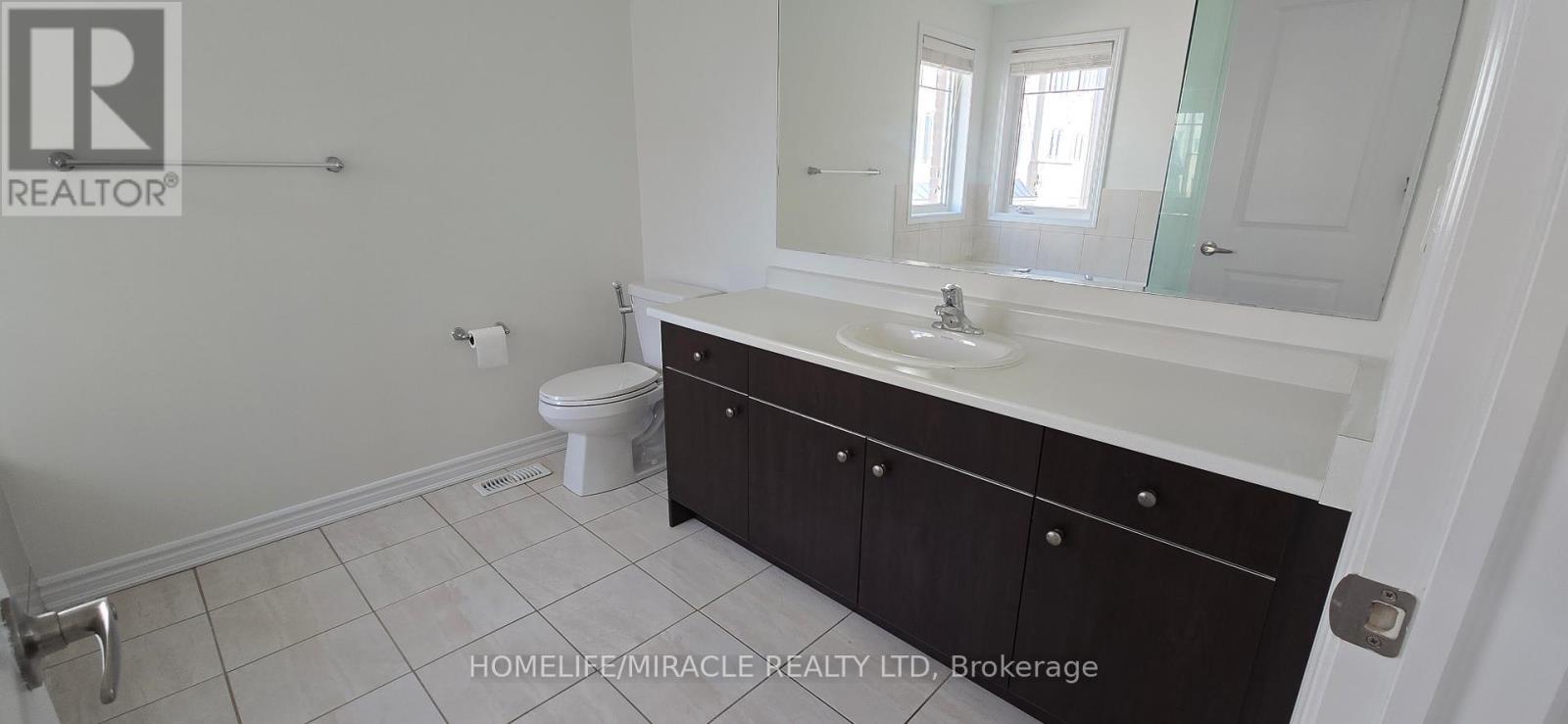 25 Phyllis Drive, Caledon, ON - Indoor Photo Showing Bathroom