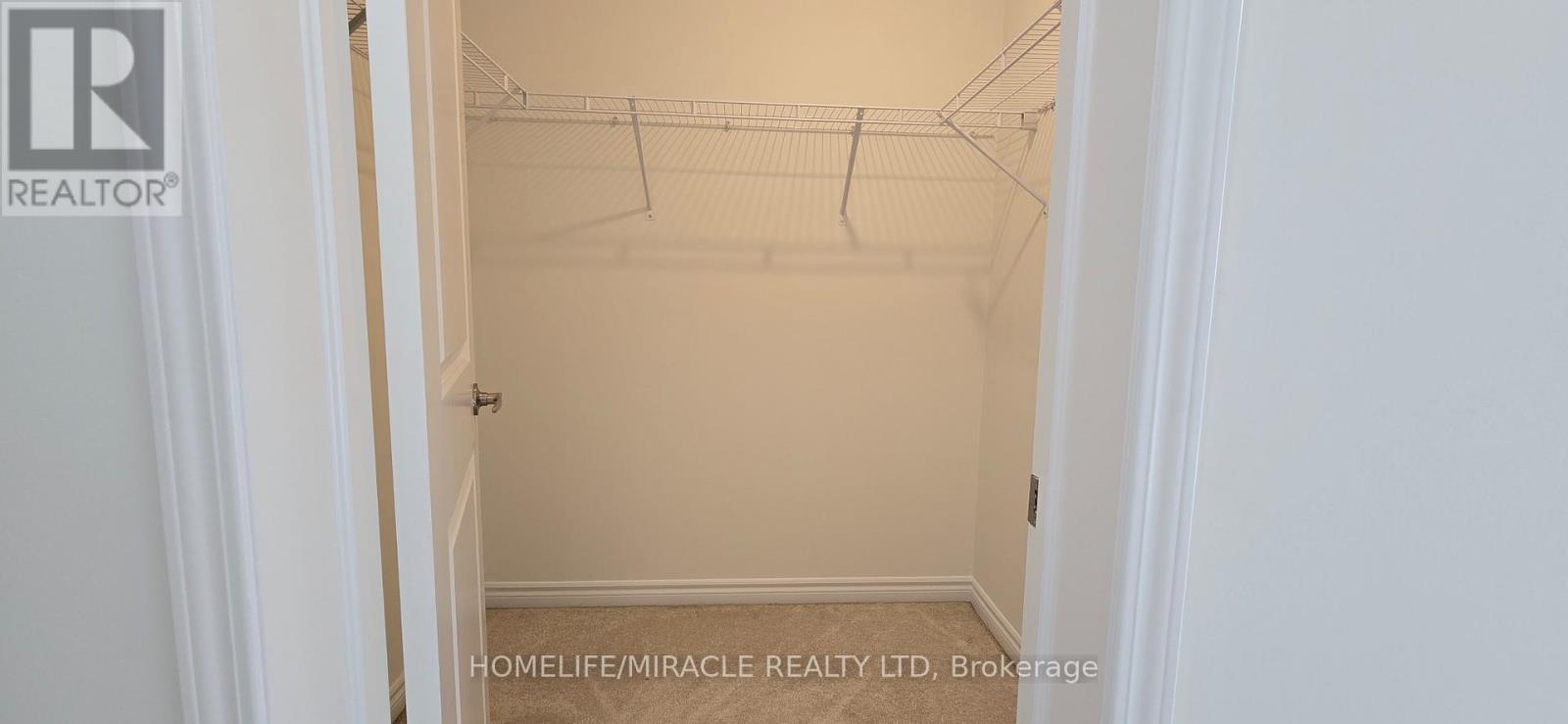 25 Phyllis Drive, Caledon, ON - Indoor Photo Showing Other Room