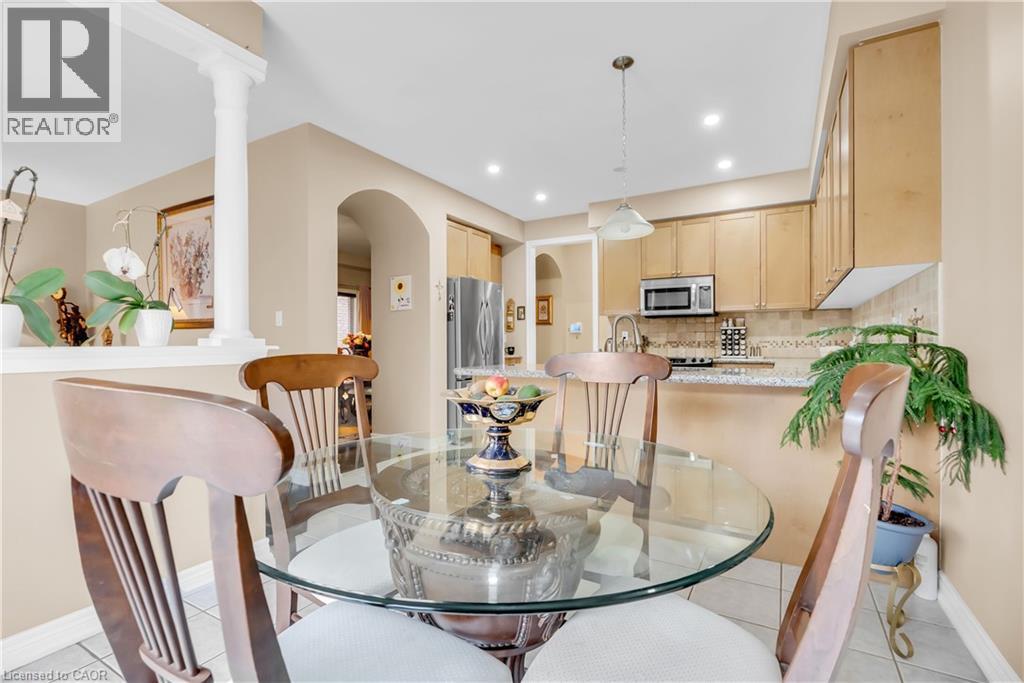 786 Fourth Line, Milton, ON - Indoor Photo Showing Dining Room
