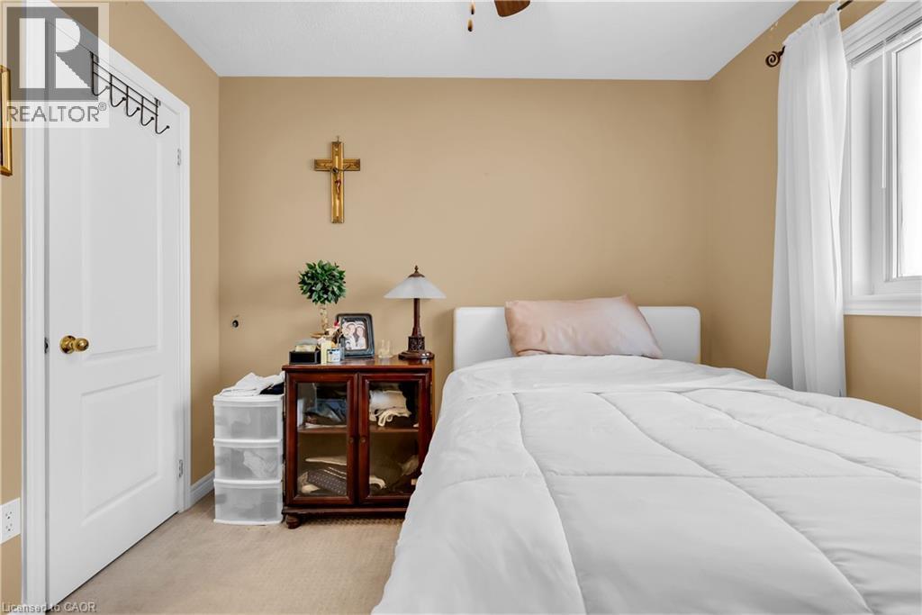 786 Fourth Line, Milton, ON - Indoor Photo Showing Bedroom