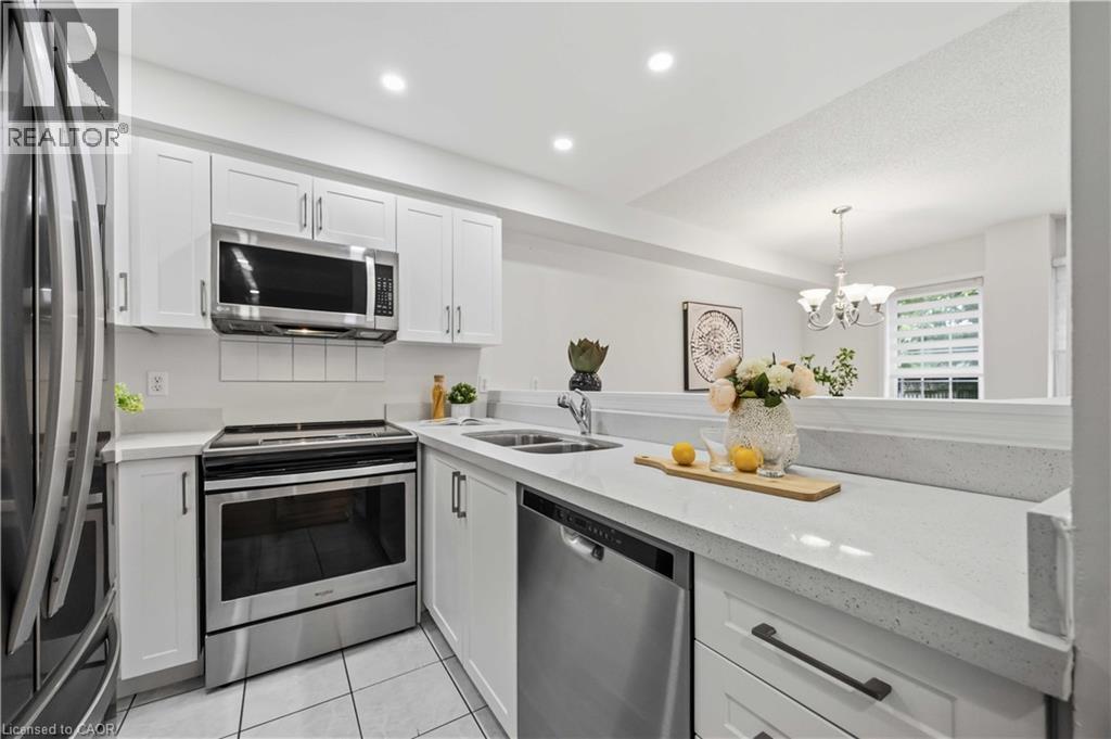 137 Stokely Crescent, Whitby, ON - Indoor Photo Showing Kitchen With Double Sink